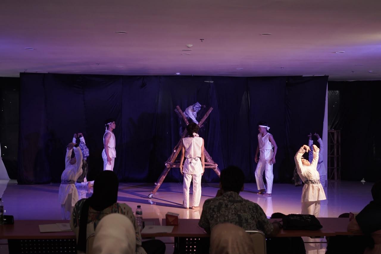 Penampilan Melda dan tim pada ajang PEKSIMIDA Provinsi Jambi 2026.